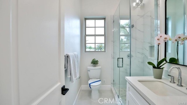 17413 Siena Ln, Fountain Valley CA: https://media.crmls.org/medias/991a2a94-89bf-4cf2-b1d4-e5c2bb865e59.jpg