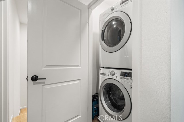 877 Orchid Way, Azusa CA: https://media.crmls.org/medias/991a3b38-40e8-4ce2-90a8-beda8be9e6e8.jpg
