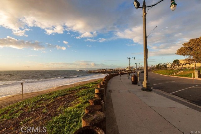 Detail Gallery Image 24 of 29 For 555 Esplanade #418,  Redondo Beach,  CA 90277 - 2 Beds | 2 Baths