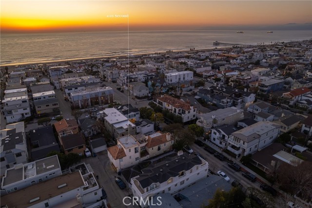 416 2nd Street, Manhattan Beach CA: https://media.crmls.org/medias/991c3dc0-d62f-42e6-9bb5-555a78db7286.jpg