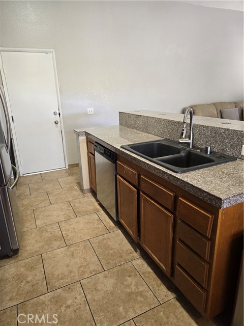 Detail Gallery Image 16 of 75 For 13041 Oasis Rd, Victorville,  CA 92392 - 5 Beds | 2 Baths