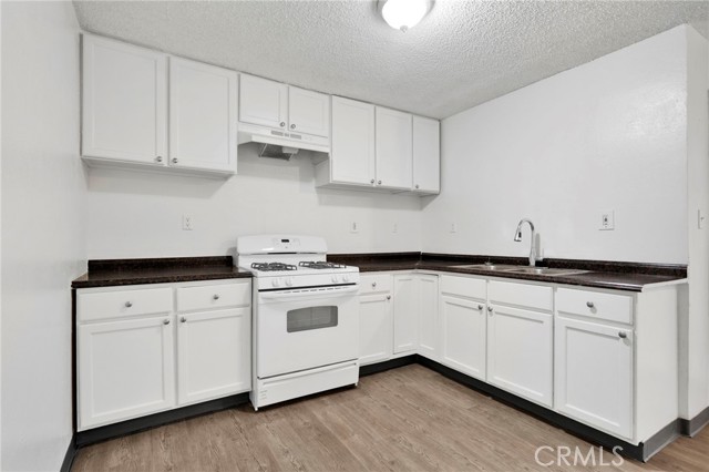 Detail Gallery Image 10 of 30 For 127 May Ave, Barstow,  CA 92311 - 3 Beds | 1 Baths