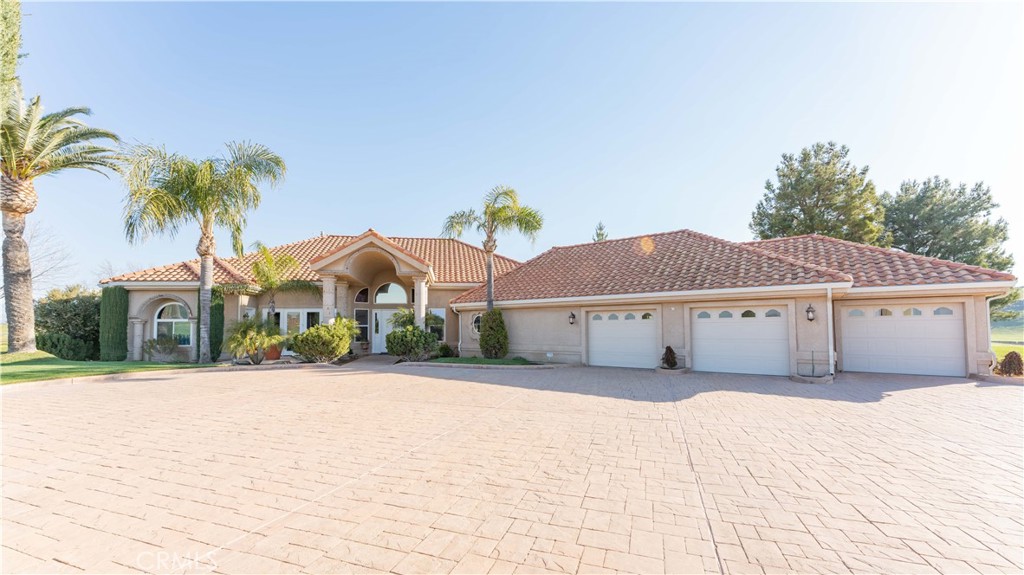 18195 Watts Valley Road, Sanger, CA 93657