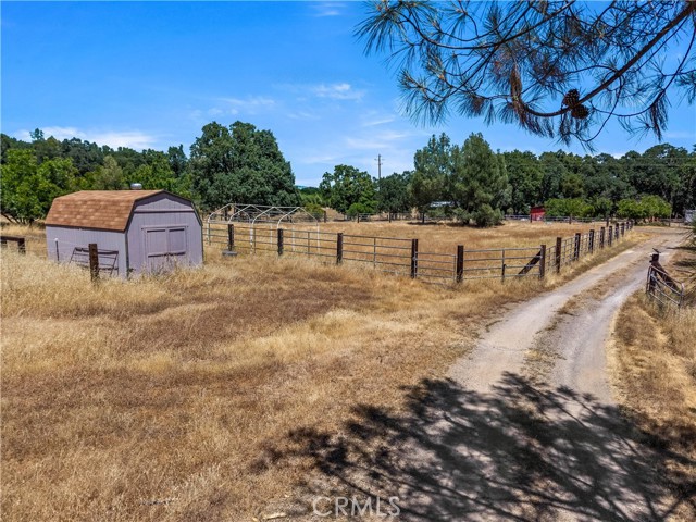7235 Highland Springs Road, Lakeport CA: https://media.crmls.org/medias/991df22c-d8a3-4f71-8094-8c90c9e8c5c3.jpg