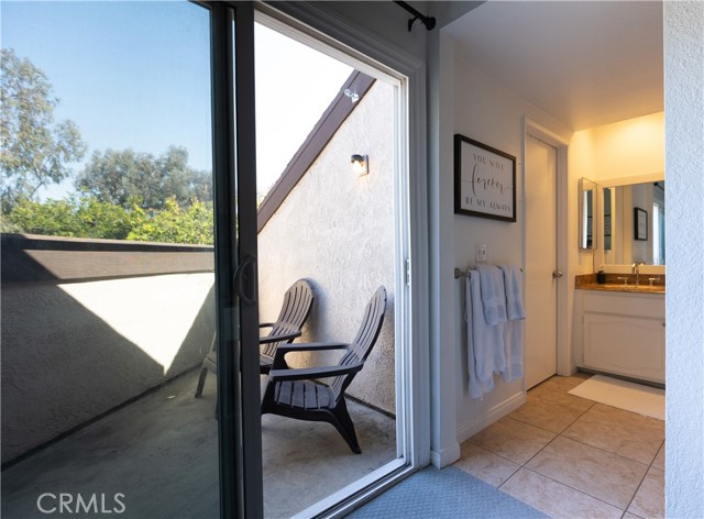 Image 17 of 30 For 924 Hyde Court