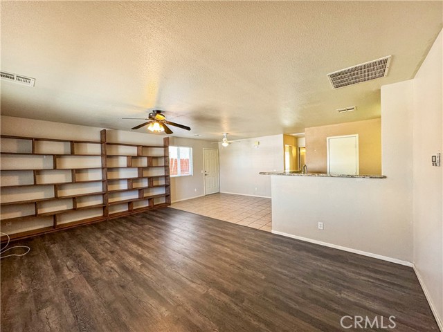 Detail Gallery Image 11 of 14 For 584 E Chaparral Dr, Blythe,  CA 92225 - 4 Beds | 2 Baths