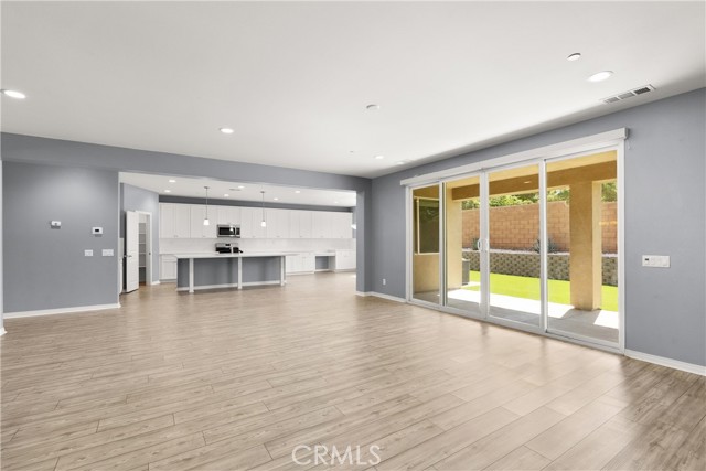 Detail Gallery Image 5 of 48 For 41719 Wayladn Ct, Lancaster,  CA 93536 - 4 Beds | 4 Baths