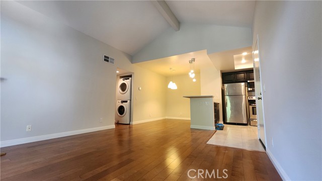Detail Gallery Image 5 of 19 For 22701 Lakeway Dr #486,  Diamond Bar,  CA 91765 - 2 Beds | 2 Baths