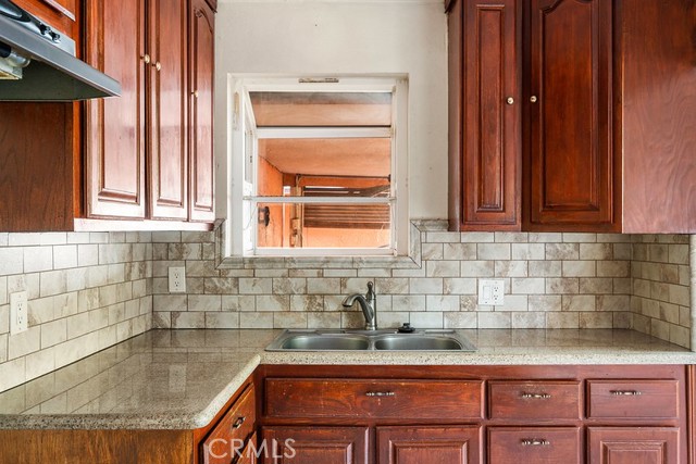 Detail Gallery Image 26 of 44 For 10933 Sampson Ave, Lynwood,  CA 90262 - 3 Beds | 2 Baths