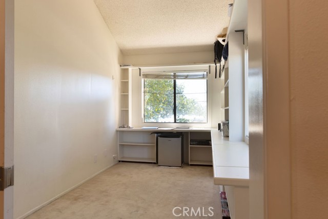 21241 Lassen Street, Chatsworth CA: https://media.crmls.org/medias/992179a8-0e46-491b-9631-81fa5d3b2141.jpg