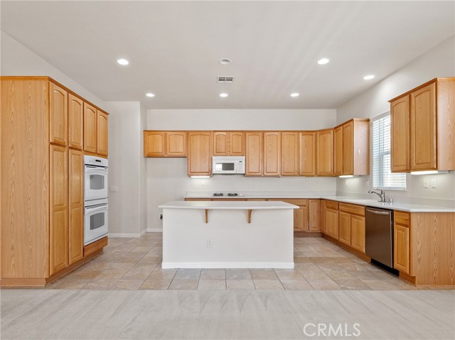Detail Gallery Image 8 of 38 For 19301 Galloping Hill Rd, Apple Valley,  CA 92308 - 2 Beds | 2/1 Baths