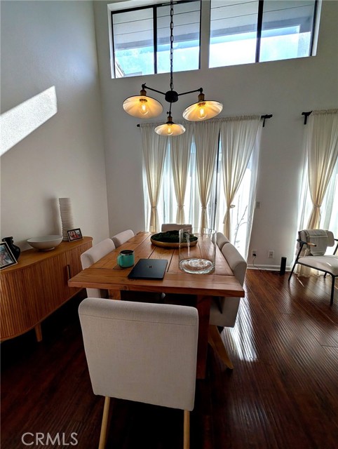 Detail Gallery Image 10 of 17 For 13331 Moorpark #332,  Sherman Oaks,  CA 91423 - 2 Beds | 2 Baths