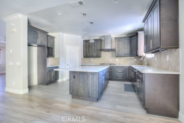 Detail Gallery Image 13 of 55 For 7783 Alderwood, Corona,  CA 92880 - 4 Beds | 3 Baths