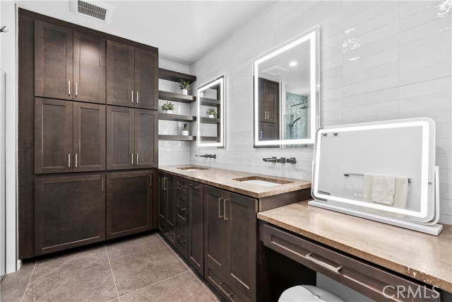 3556 Rutgers Avenue, Long Beach CA: https://media.crmls.org/medias/99234b9e-c321-43ad-8003-846c5a7e6869.jpg