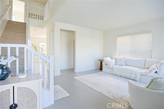 Detail Gallery Image 3 of 49 For 12892 Abbey Rd, Garden Grove,  CA 92843 - 4 Beds | 2/1 Baths