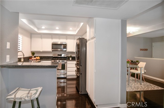 Detail Gallery Image 13 of 45 For 16551 Grunion Lane #204,  Huntington Beach,  CA 92649 - 2 Beds | 2 Baths