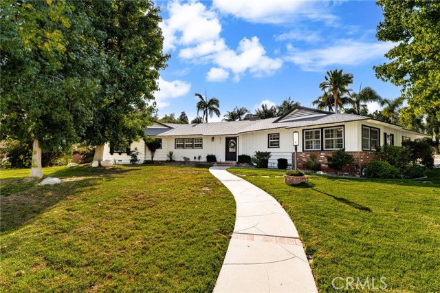 5371 Grandview Avenue, Yorba Linda CA: https://media.crmls.org/medias/99240c90-0e30-43d9-b651-b6b22d0f8e87.jpg