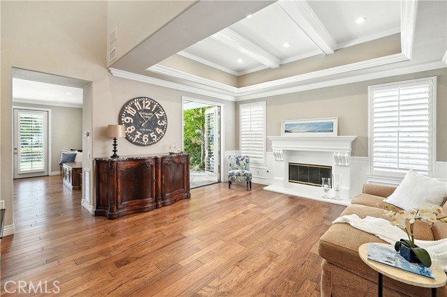 27052 Island Road, Valencia CA: https://media.crmls.org/medias/9924c37f-66c8-4ccb-aa92-8ca47d284f9b.jpg