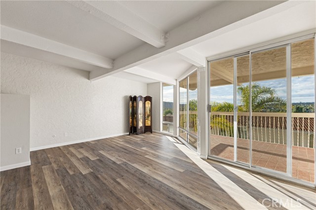 Detail Gallery Image 10 of 32 For 2315 Caringa, Carlsbad,  CA 92009 - 2 Beds | 2 Baths