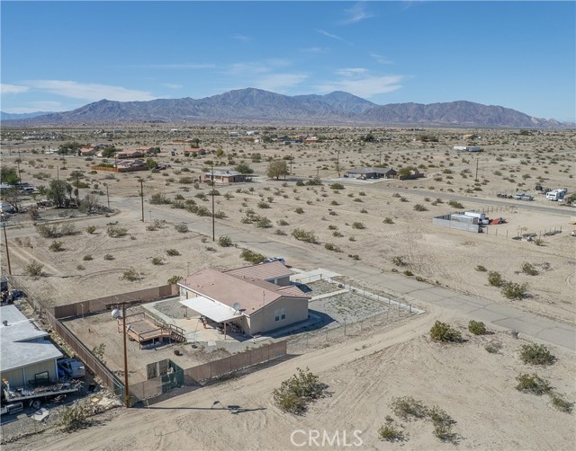 Detail Gallery Image 5 of 48 For 1253 Coral Ave, Thermal,  CA 92274 - 3 Beds | 2 Baths