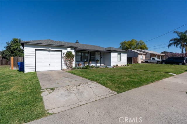 Detail Gallery Image 3 of 45 For 469 Cedar Ave, Atwater,  CA 95301 - 3 Beds | 1 Baths