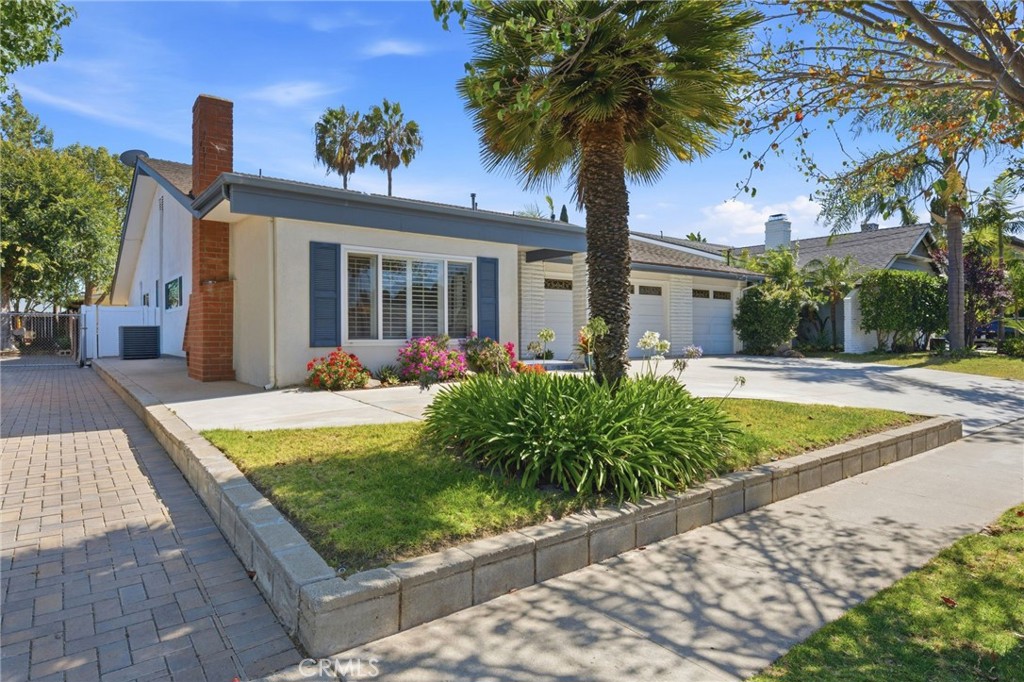MLS #OC26097642 image #1