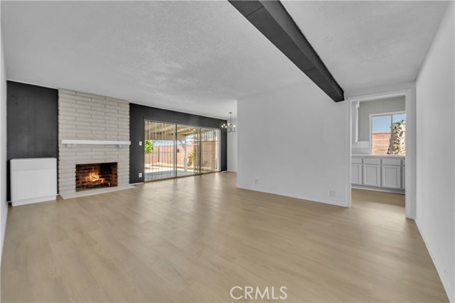 13149 Roscoe Boulevard photo 2