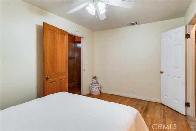 5940 Lake Drive, Angelus Oaks CA: https://media.crmls.org/medias/99293a48-7634-4827-8b9f-b0947dd2c95d.jpg