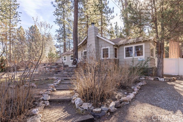 Detail Gallery Image 2 of 27 For 41617 Brownie Ln, Big Bear Lake,  CA 92315 - 4 Beds | 3 Baths