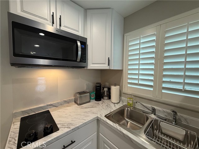 4700 W 169th Street, Lawndale CA: https://media.crmls.org/medias/99299e21-62ec-466b-99a3-a94f4d5e2fbf.jpg