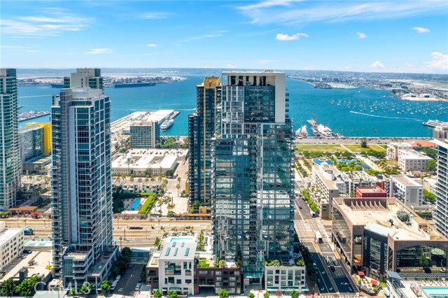 Front Image Thumbnail for CRND26028397