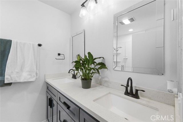 Detail Gallery Image 22 of 31 For 4275 via Arbolada #210,  Los Angeles,  CA 90042 - 2 Beds | 2 Baths