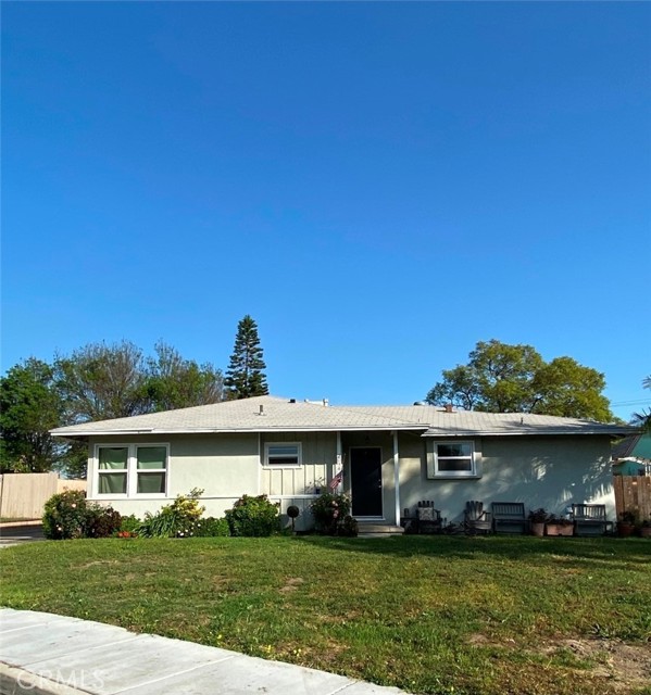 Detail Gallery Image 2 of 32 For 2034 Stoddard, Pomona,  CA 91768 - 3 Beds | 1 Baths