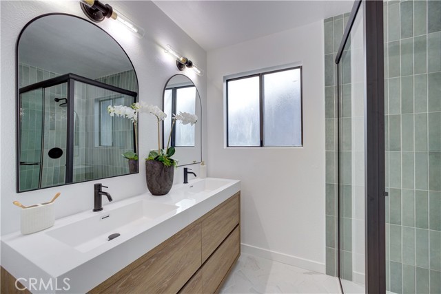 Detail Gallery Image 11 of 22 For 953 Sheffield St, Cambria,  CA 93428 - 4 Beds | 3 Baths