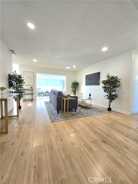 Detail Gallery Image 9 of 39 For 27107 Flagler St, Menifee,  CA 92586 - 2 Beds | 2 Baths