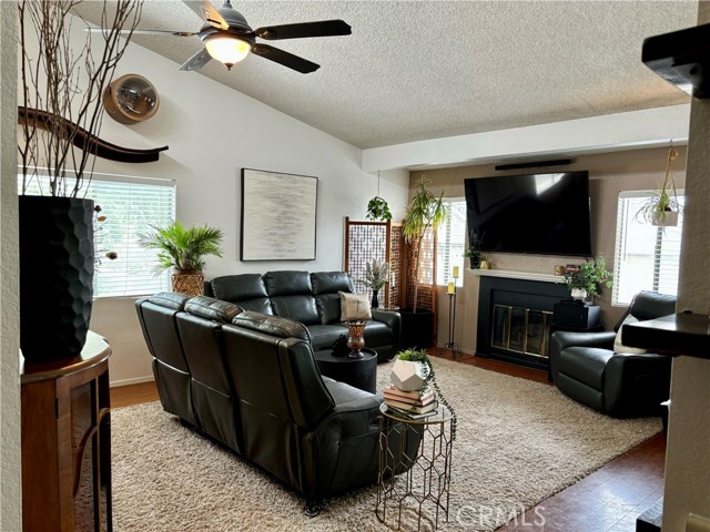 Detail Gallery Image 19 of 20 For 10206 Chaparral Way #H,  Rancho Cucamonga,  CA 91730 - 2 Beds | 2 Baths
