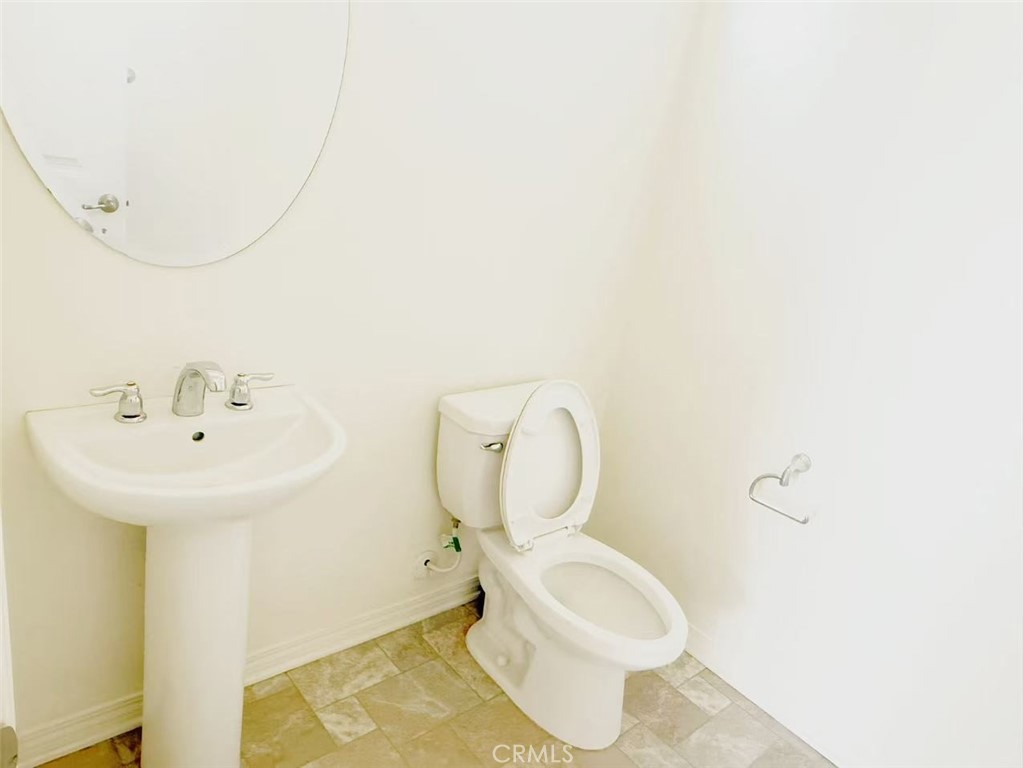 MLS #OC25094836 img 11