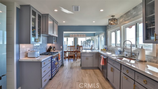 Detail Gallery Image 1 of 71 For 185 E Avenida Cordoba, San Clemente,  CA 92672 - 3 Beds | 2/1 Baths