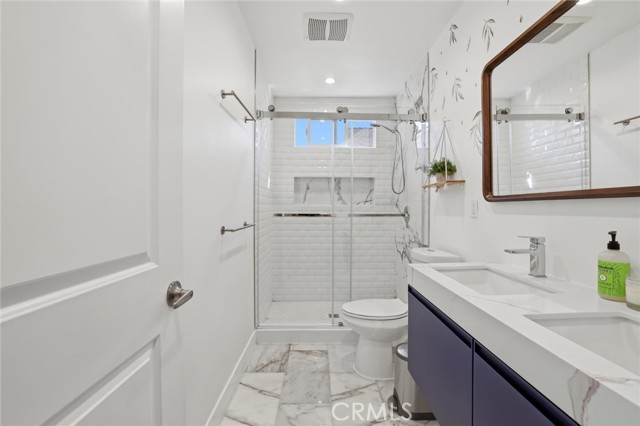 Detail Gallery Image 17 of 37 For 14924 Purche Ave, Gardena,  CA 90249 - 4 Beds | 3 Baths