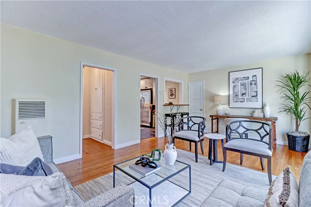 Detail Gallery Image 3 of 34 For 102 Lime Ave #8,  Long Beach,  CA 90802 - 1 Beds | 1 Baths