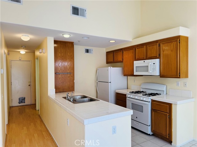 Detail Gallery Image 4 of 26 For 25619 Prospect Ave, Loma Linda,  CA 92354 - 3 Beds | 3 Baths