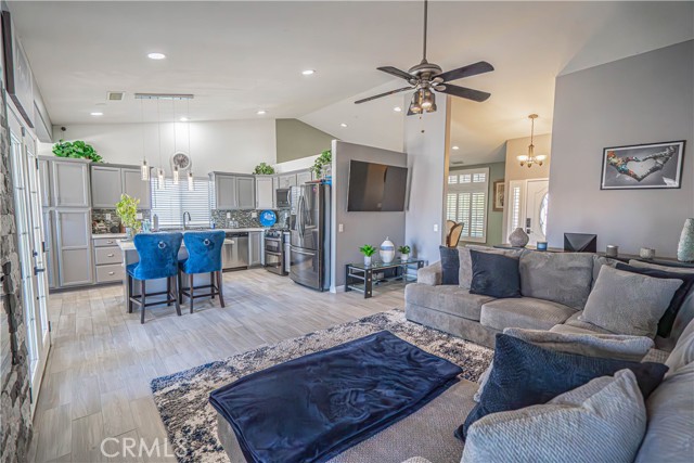 Detail Gallery Image 14 of 65 For 6317 Prairie Ct, Quartz Hill,  CA 93536 - 4 Beds | 2 Baths