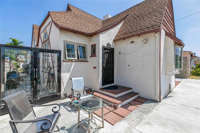 533 Hawthorne Street, Glendale CA: https://media.crmls.org/medias/992fcd5f-7c56-4253-a2b8-40d29a7c0b35.jpg