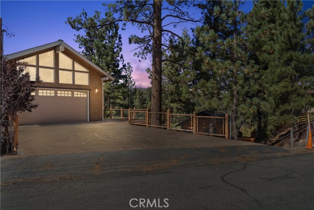 Detail Gallery Image 1 of 50 For 305 Lookout Dr, Big Bear City,  CA 92314 - 2 Beds | 2 Baths