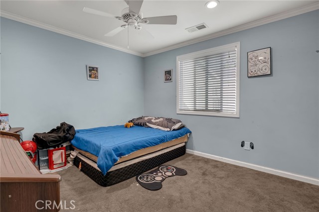 289 E Heath, Long Beach CA: https://media.crmls.org/medias/9930bec6-e56c-4ea1-8849-e46d1ff9dbf9.jpg