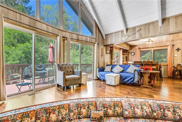 27945 Lakes Edge, Lake Arrowhead, CA 92352