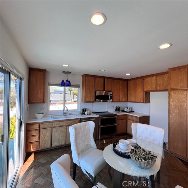 Detail Gallery Image 8 of 24 For 425 Calle Pueblo, San Clemente,  CA 92672 - 3 Beds | 2 Baths