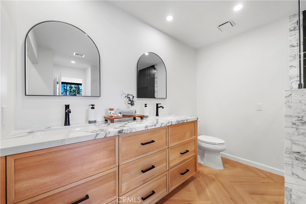 MLS #OC25168664 img 19