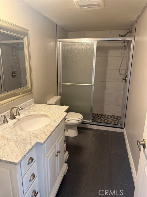 Detail Gallery Image 12 of 18 For 7615 Glade Ave #116,  Canoga Park,  CA 91304 - 4 Beds | 3 Baths