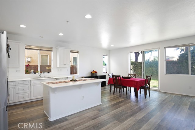 1352 N Dolanna Drive, Compton CA: https://media.crmls.org/medias/99326907-ea26-4bb4-ad22-2c07dcb3067e.jpg